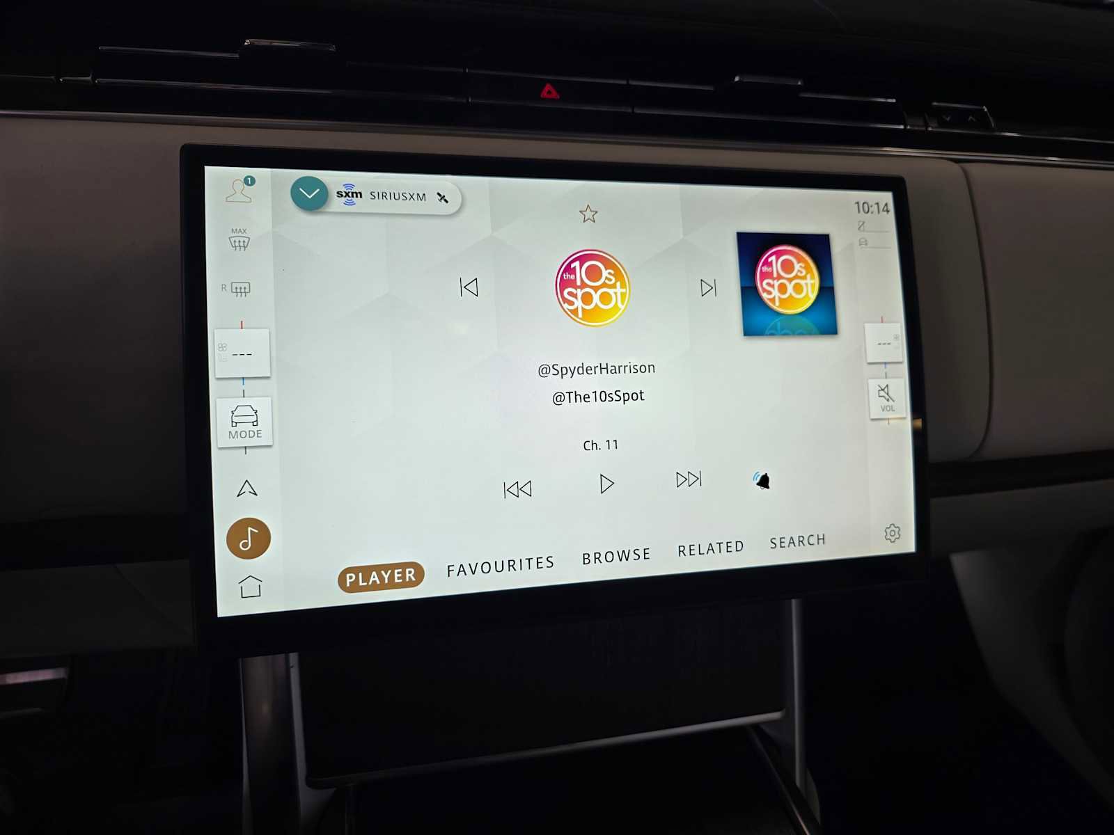 New 2026 Land Rover Range Rover SE image 28