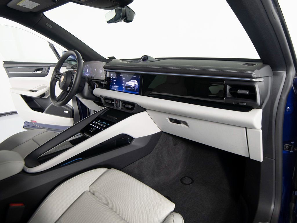 Certified 2025 Porsche Macan 4S Electric image 30