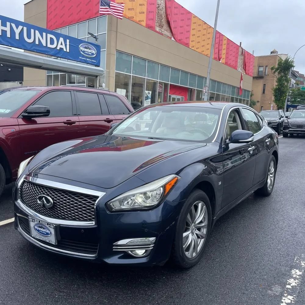Used 2015 INFINITI Q70 3.7