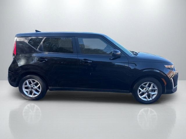 Certified 2024 Kia Soul S image 8