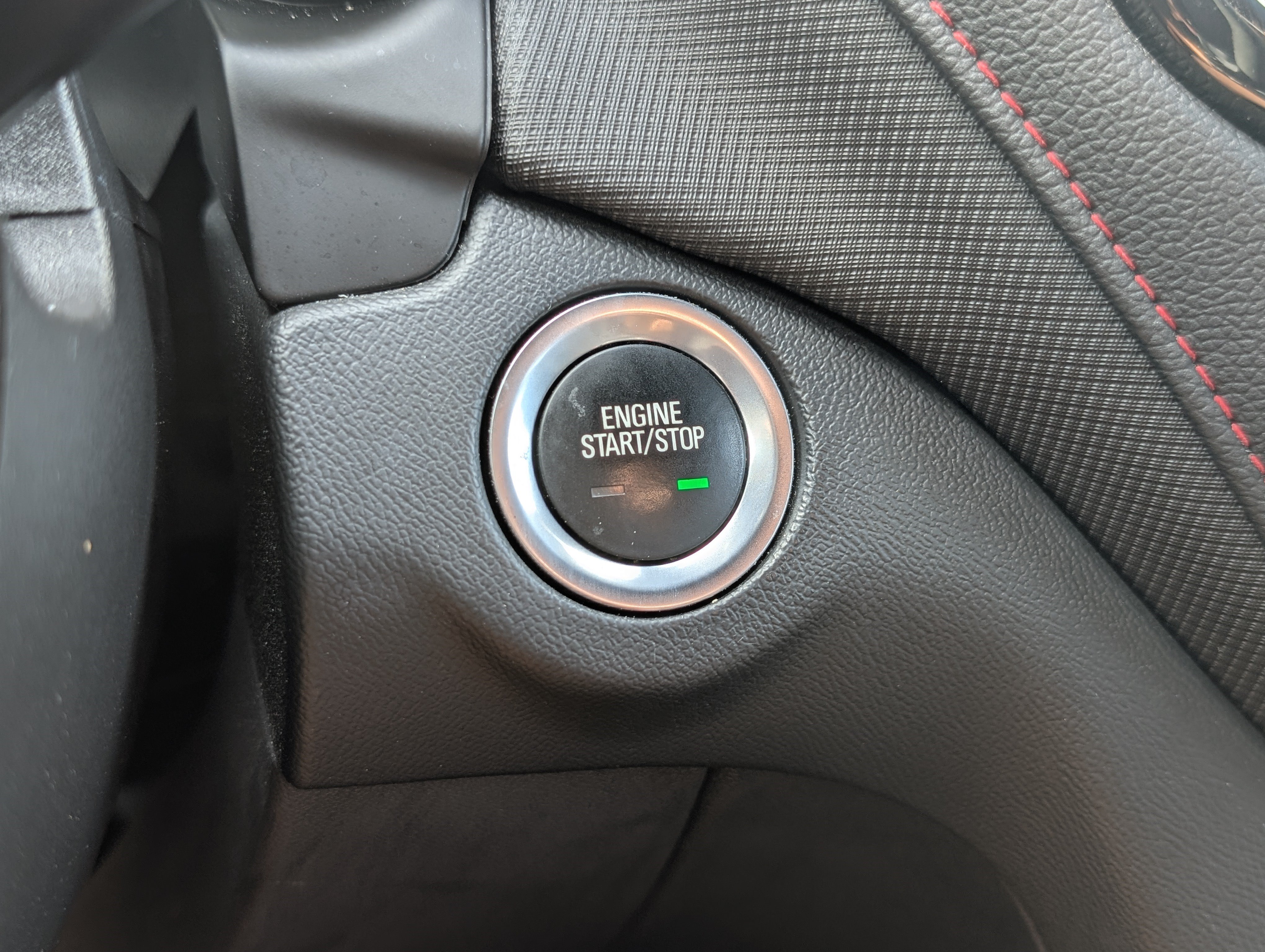 Used 2023 Chevrolet Equinox RS FWD image 32