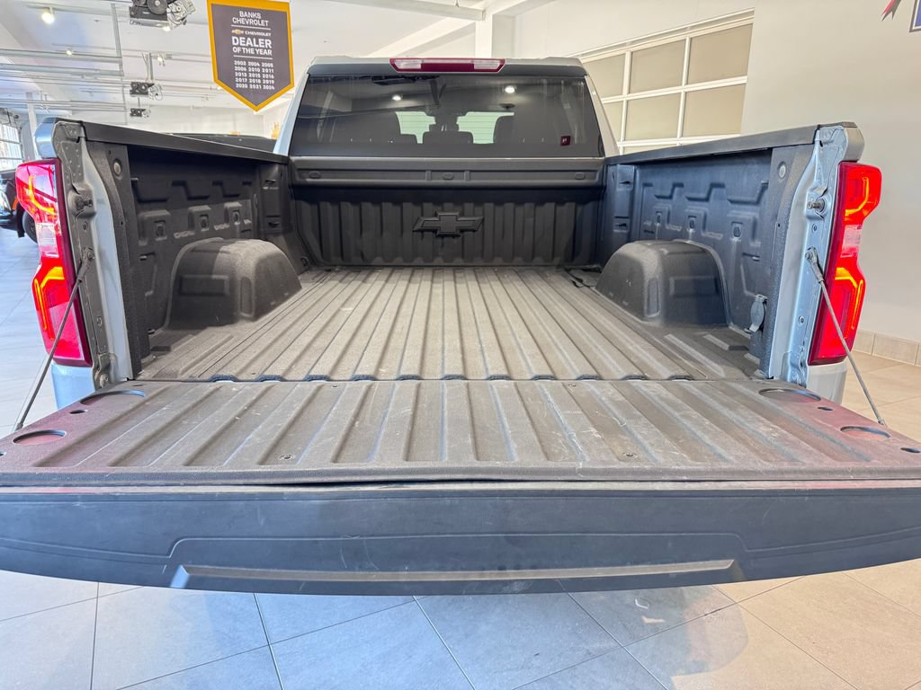 Used 2024 Chevrolet Silverado 1500 RST w/ Protection Package AWD/4WD image 7