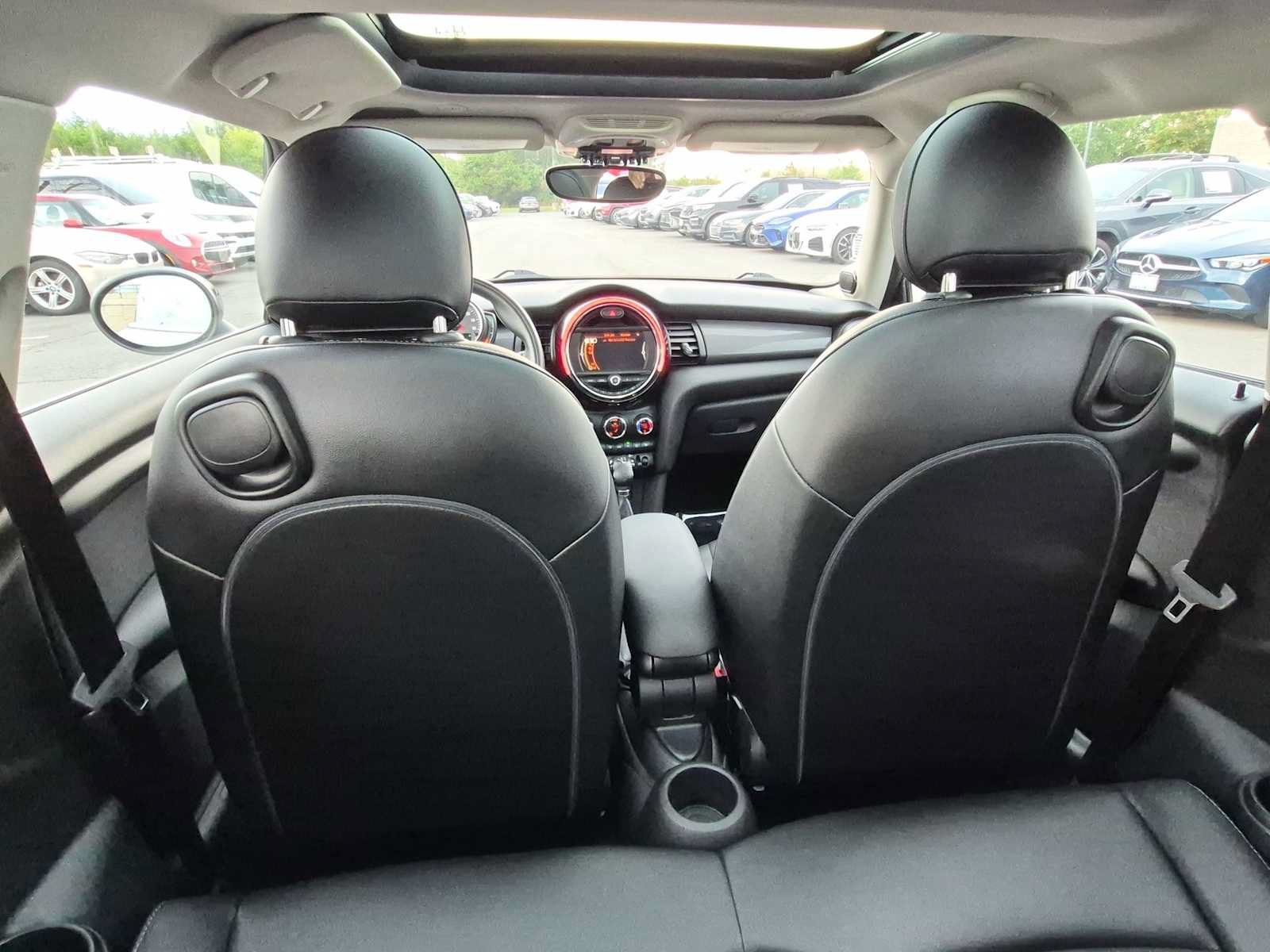 Used 2018 MINI Cooper 2-Door Hardtop FWD image 19