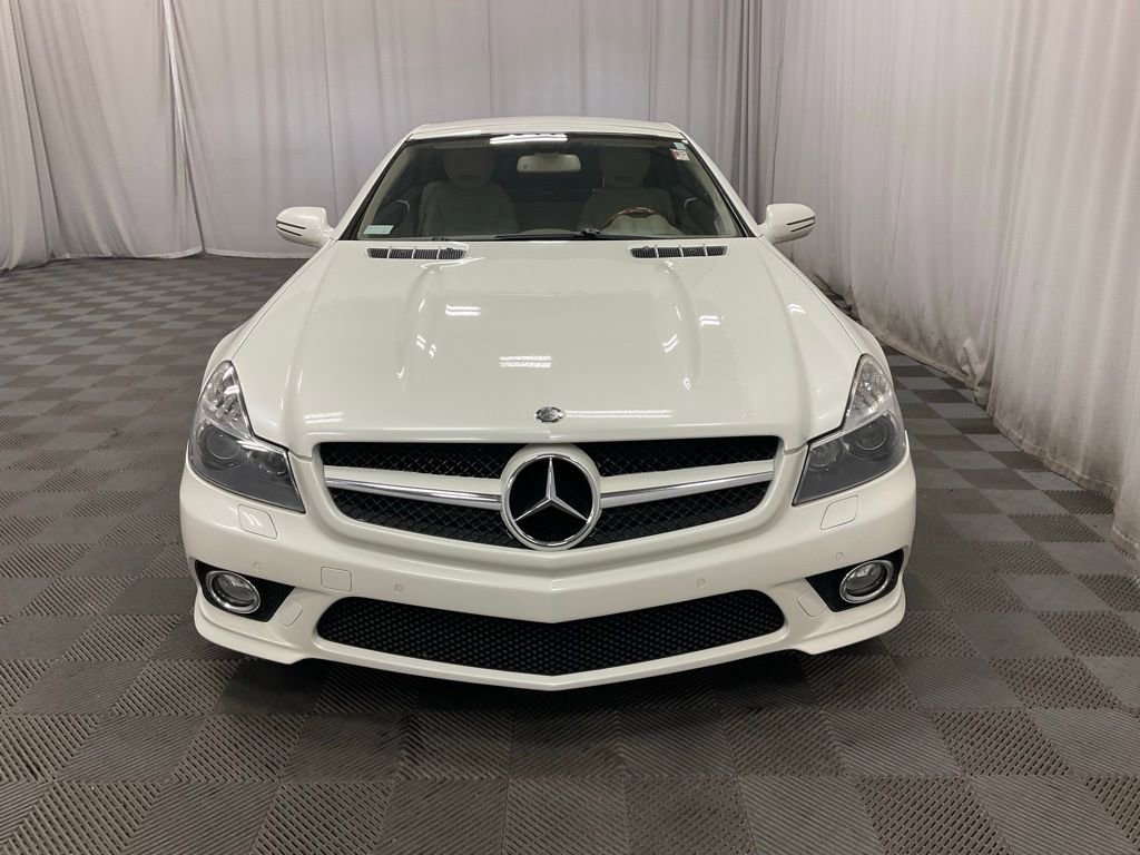 Used 2009 Mercedes-Benz SL 550 image 4