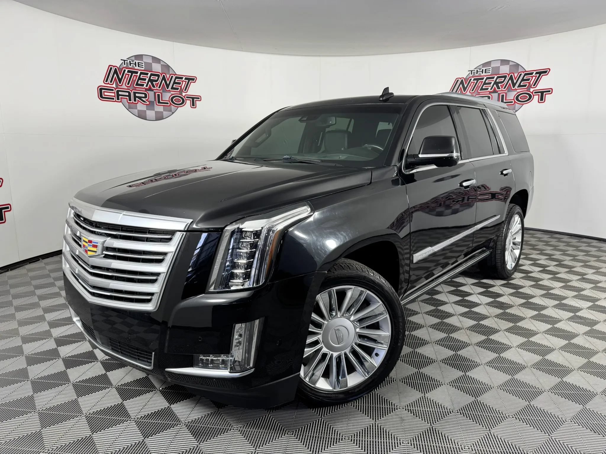 Used 2016 Cadillac Escalade Platinum AWD/4WD video 1