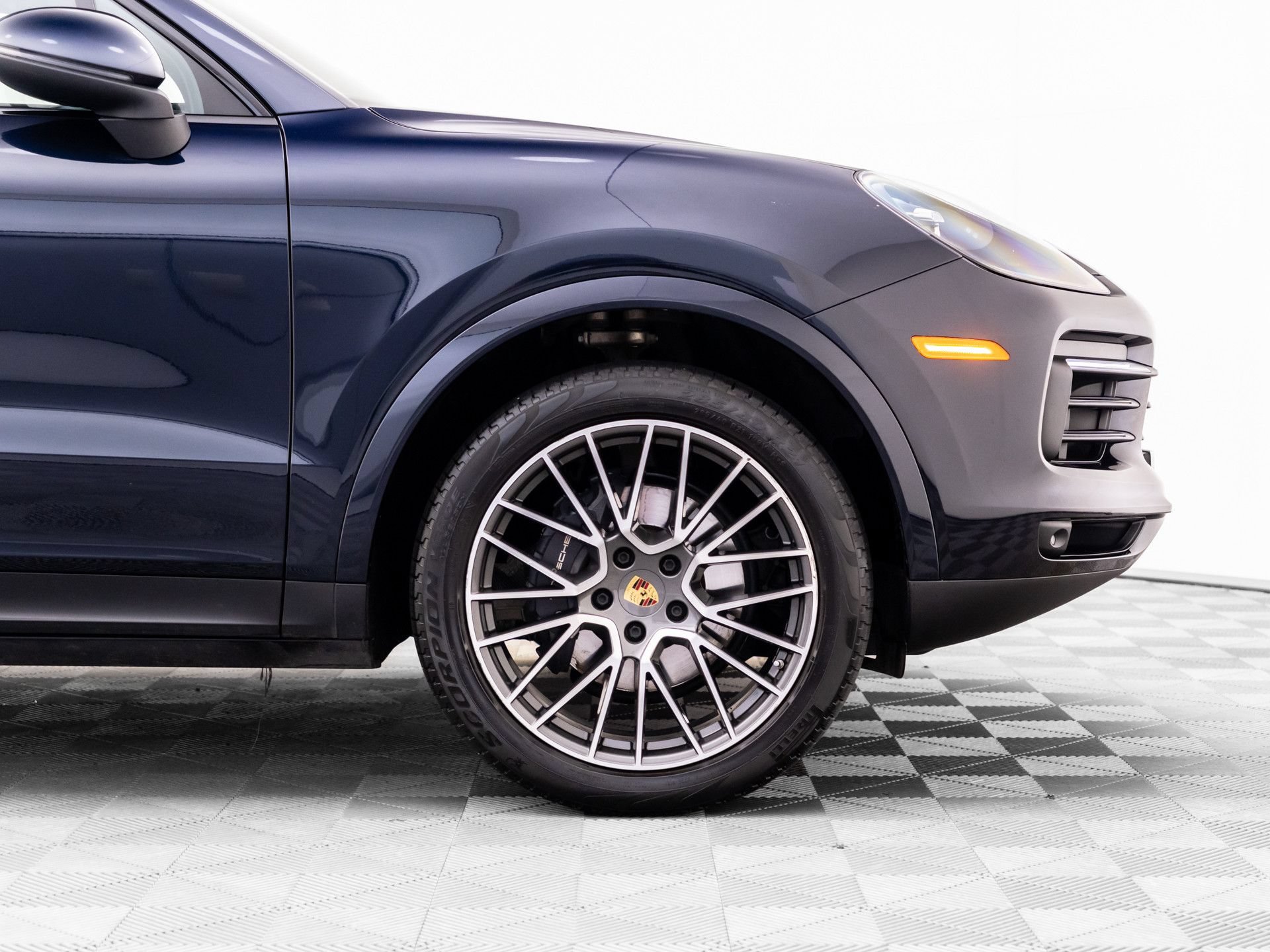 Used 2020 Porsche Cayenne AWD/4WD image 35