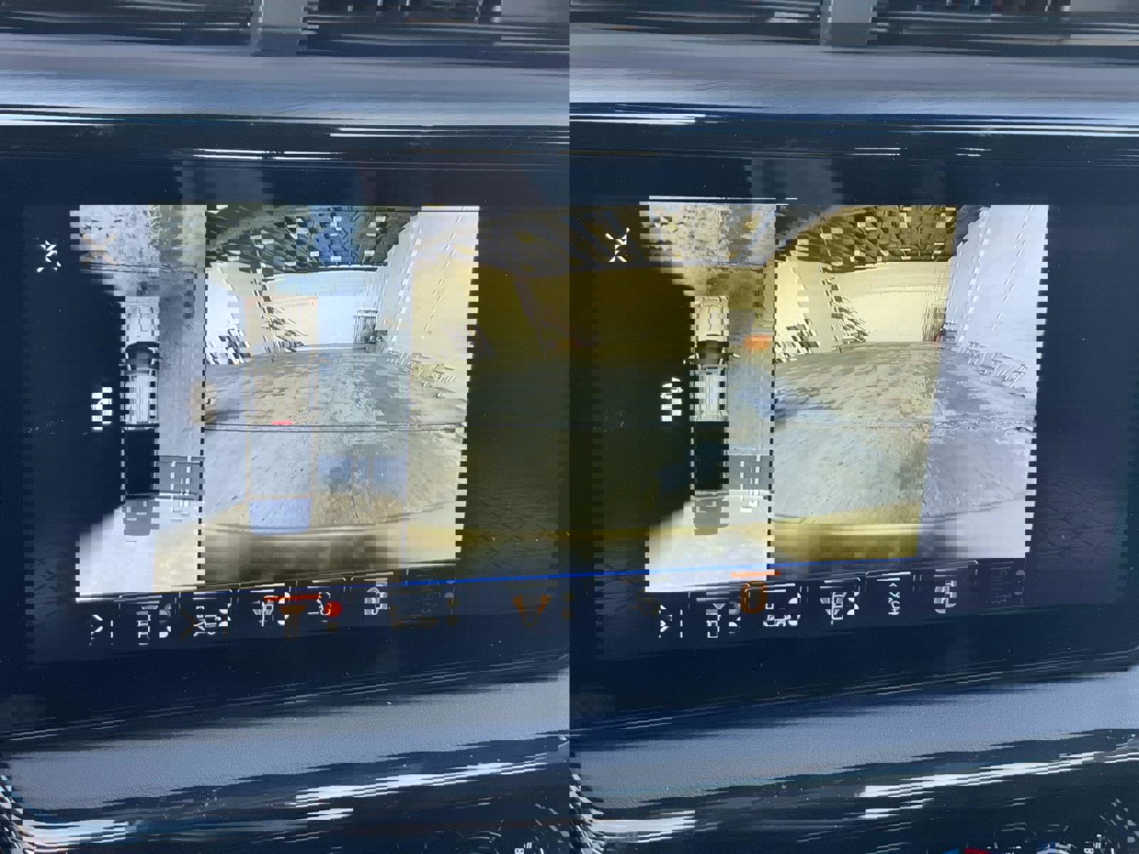 New 2026 GMC Sierra 2500 AT4 w/ AT4 Premium Plus Package image 14