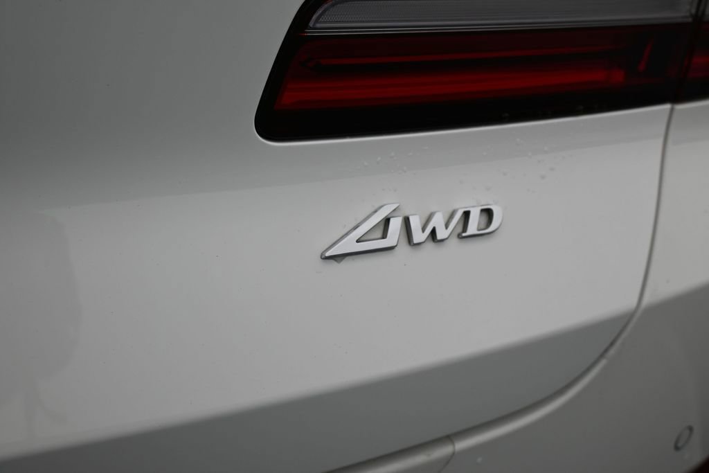 Used 2022 Genesis GV80 2.5T w/ Prestige Package 04 AWD/4WD image 39