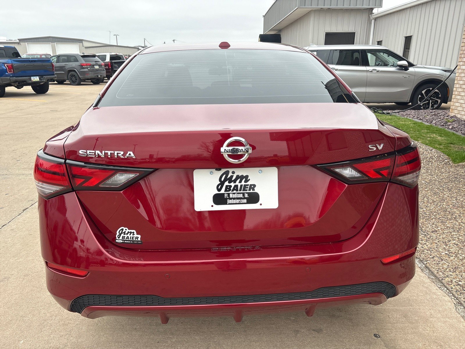 Used 2023 Nissan Sentra SV image 9