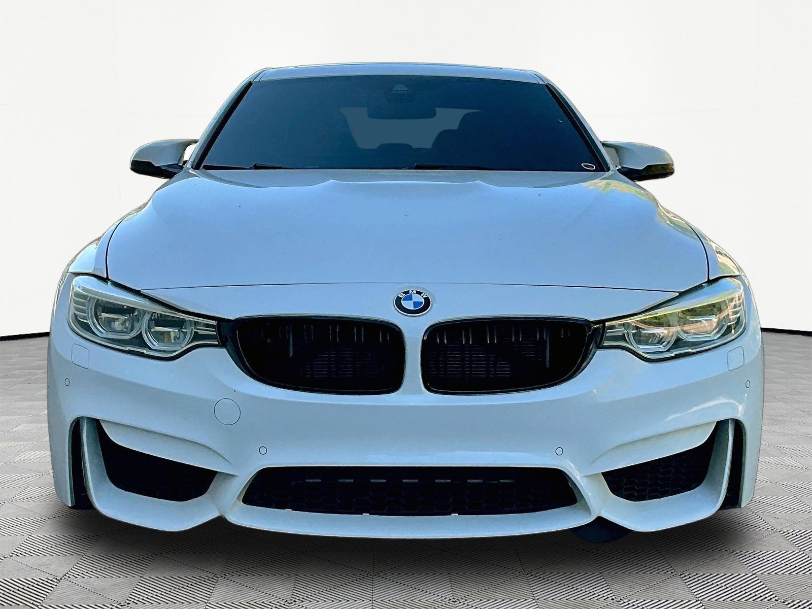 Used 2017 BMW M3 RWD image 2