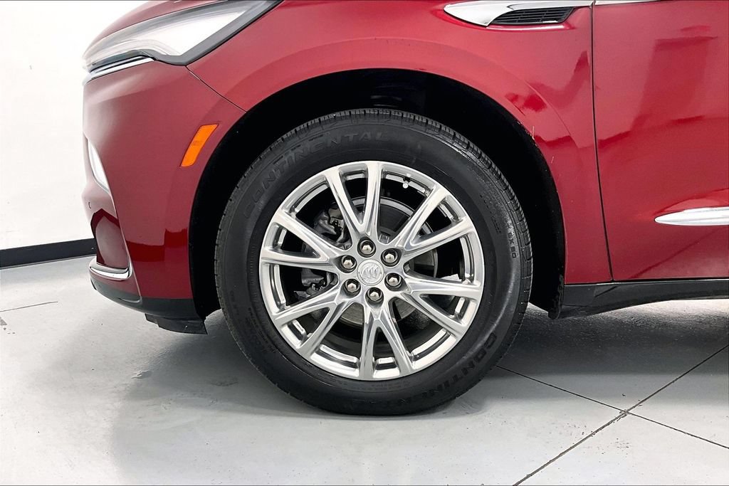 Used 2022 Buick Enclave Premium w/ Surround and Sites Package FWD image 10