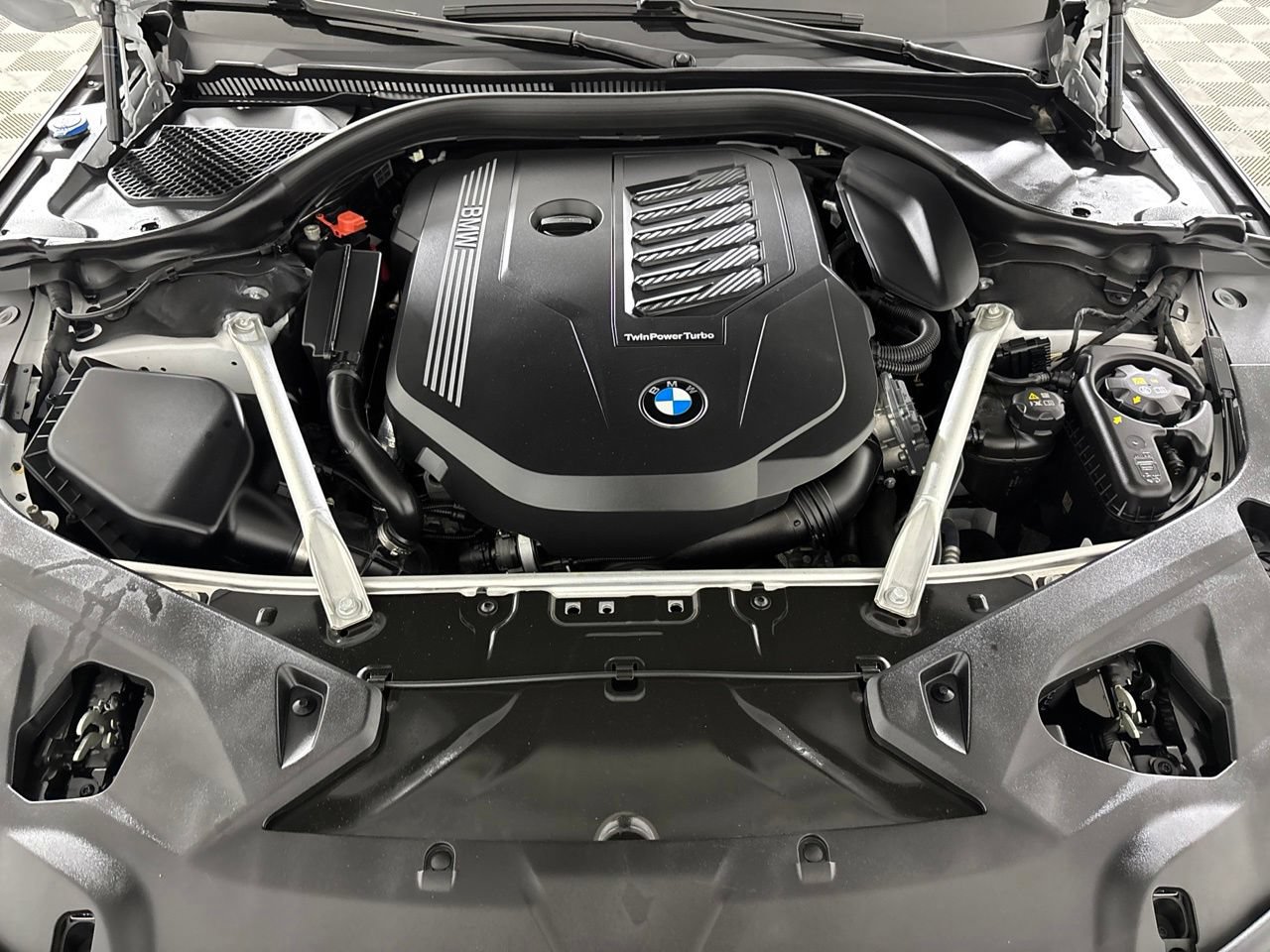 Used 2025 BMW 840i w/ Driving Assistance Package RWD image 39