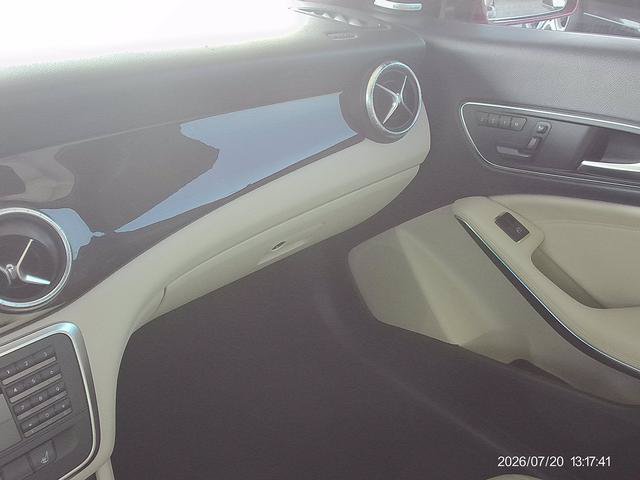 Used 2014 Mercedes-Benz CLA 250 4MATIC image 12
