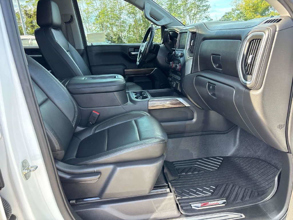 Used 2020 Chevrolet Silverado 1500 LT Trail Boss AWD/4WD image 19