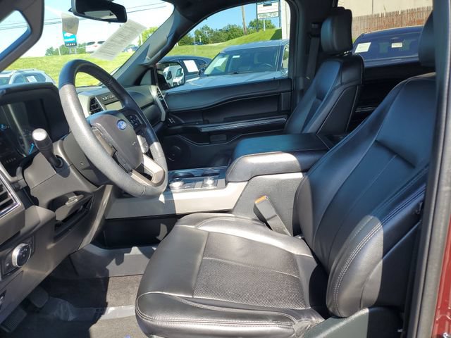 Used 2020 Ford Expedition XLT w/ Equipment Group 201A AWD/4WD image 16