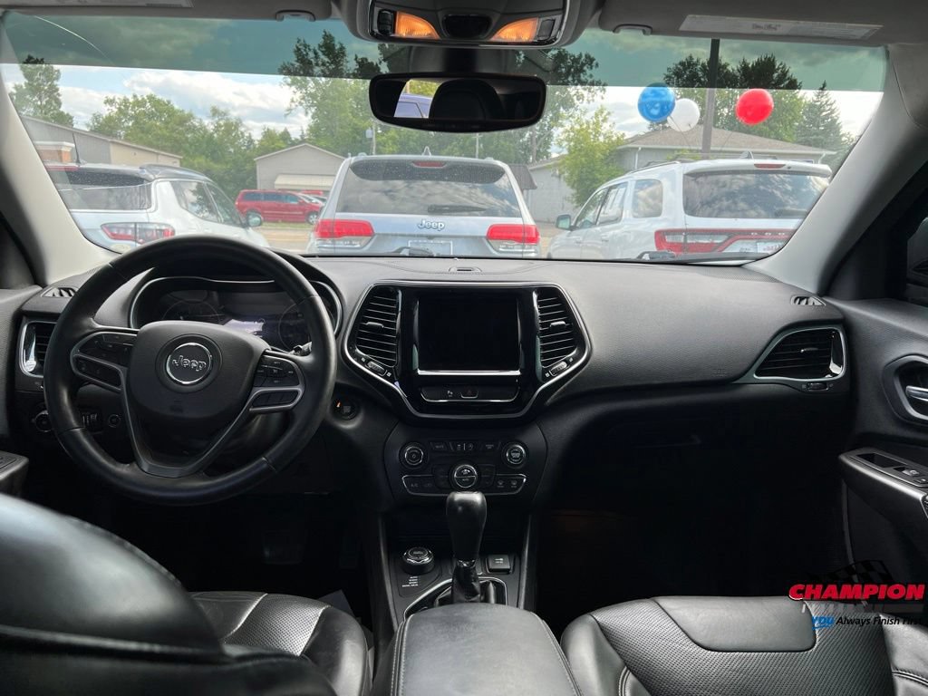 Used 2019 Jeep Cherokee Limited AWD/4WD image 30