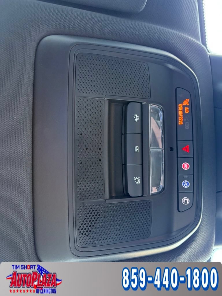 Used 2025 Chevrolet Equinox EV RS FWD image 42