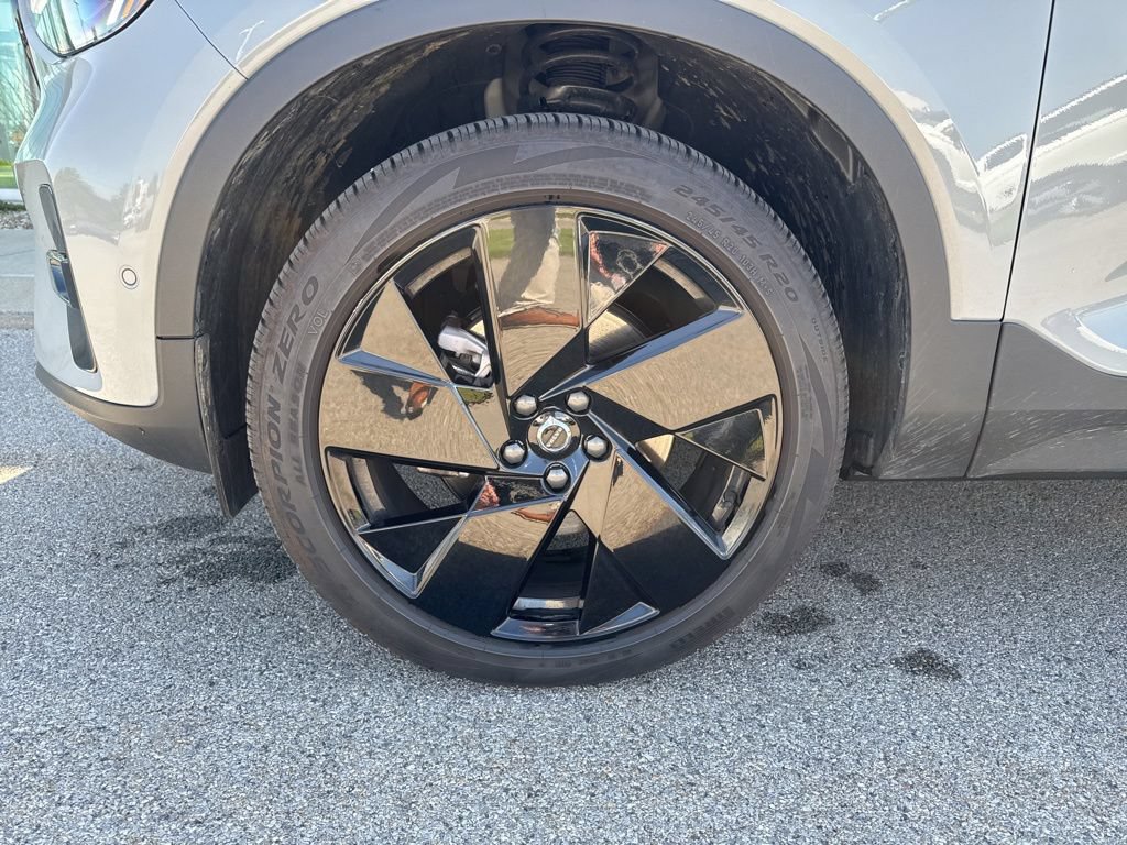 Certified 2026 Volvo XC40 B5 Ultra w/ Climate Package AWD/4WD image 20