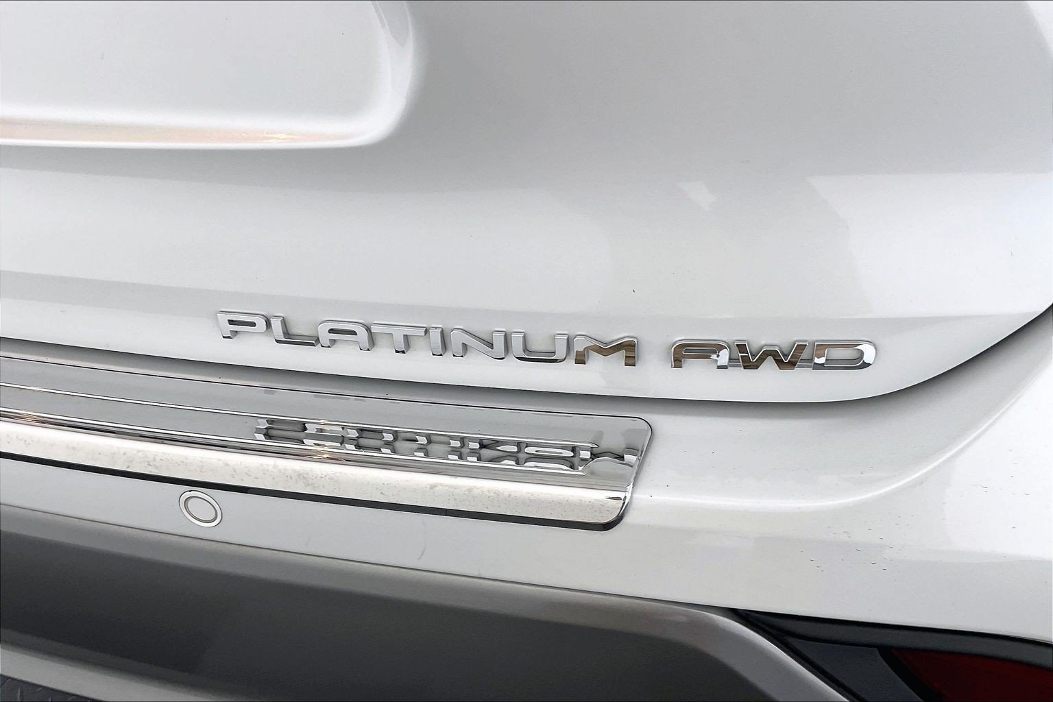 Used 2024 Toyota Highlander Platinum AWD/4WD image 7