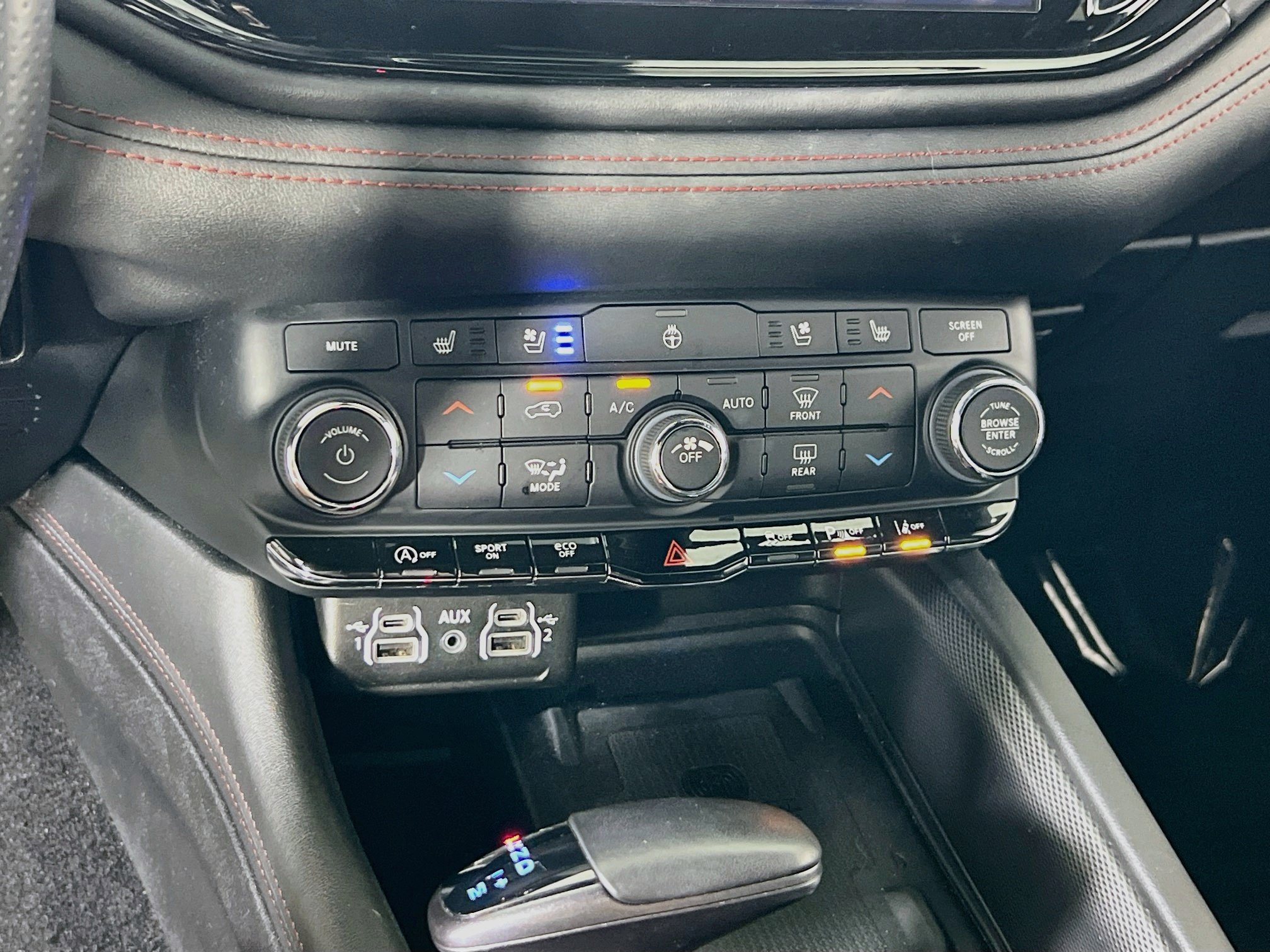 Used 2023 Dodge Durango GT AWD/4WD image 16