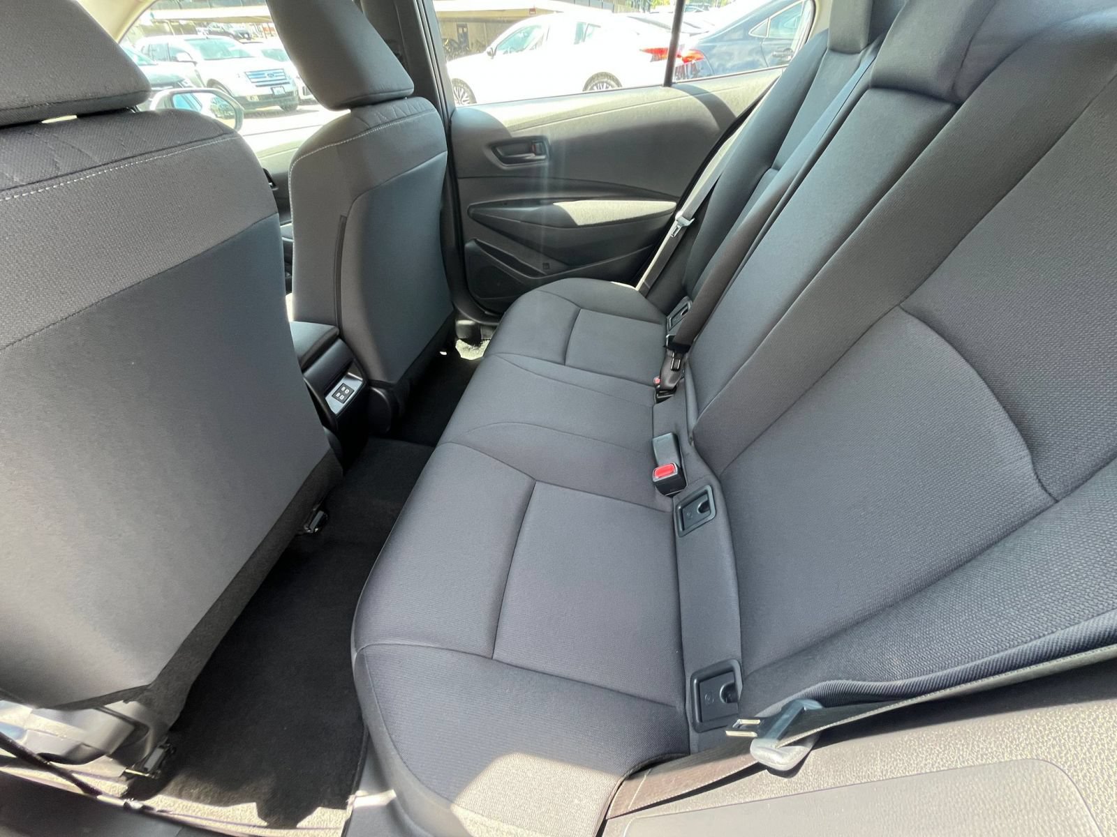 Used 2025 Toyota Corolla LE FWD image 25