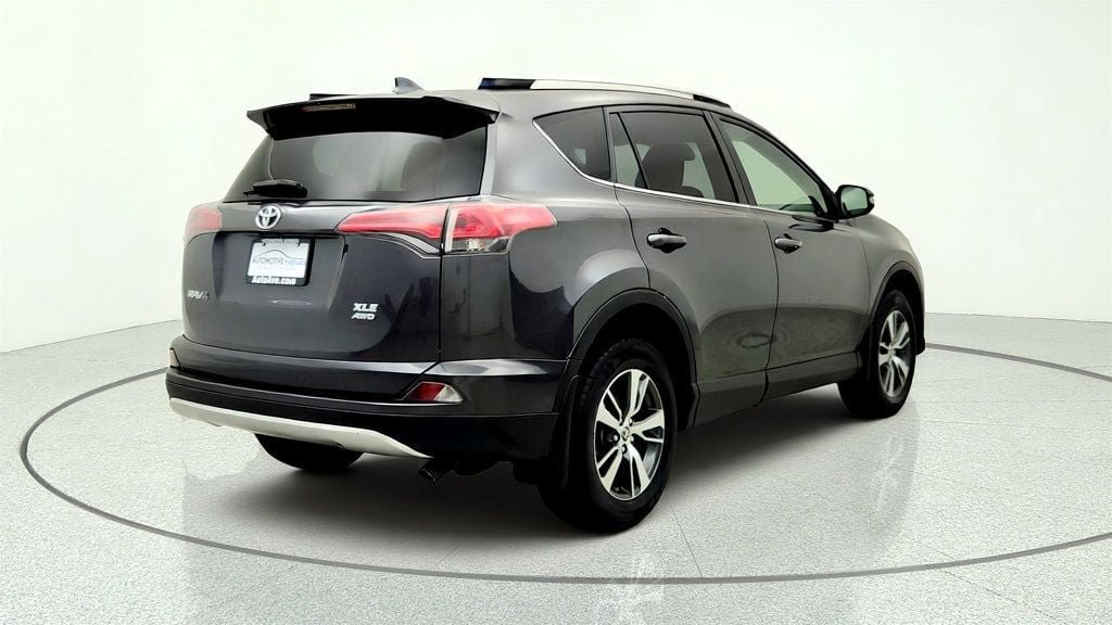 Used 2017 Toyota RAV4 XLE w/ Plus Extra Value Package AWD/4WD image 5