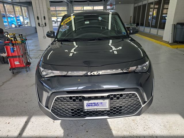 Certified 2025 Kia Soul LX w/ LX Technology Package FWD image 8