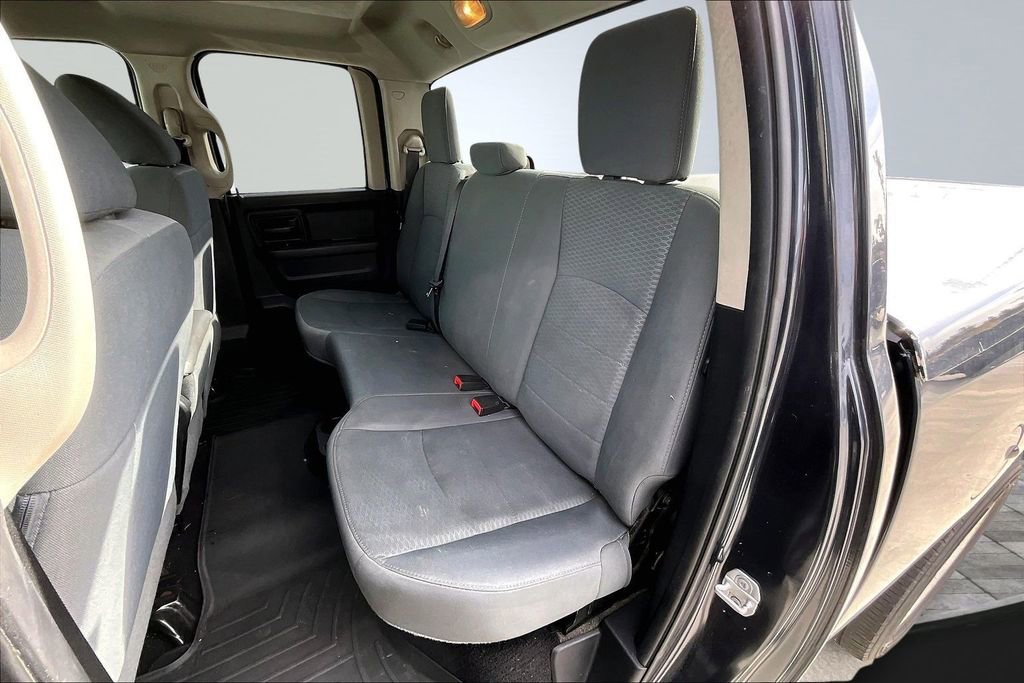 Used 2017 RAM 1500 Express image 19