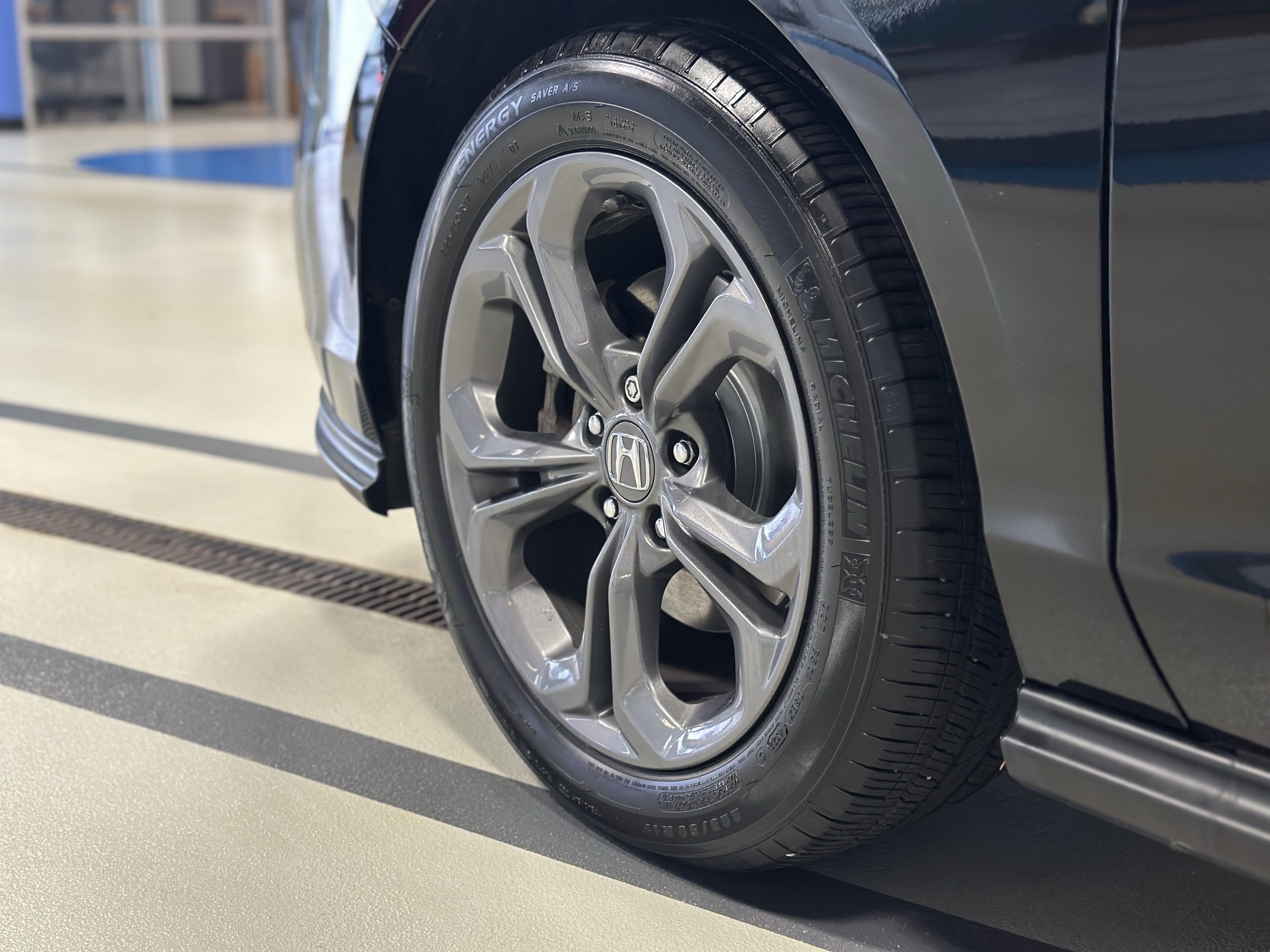 Used 2023 Honda Accord EX image 25