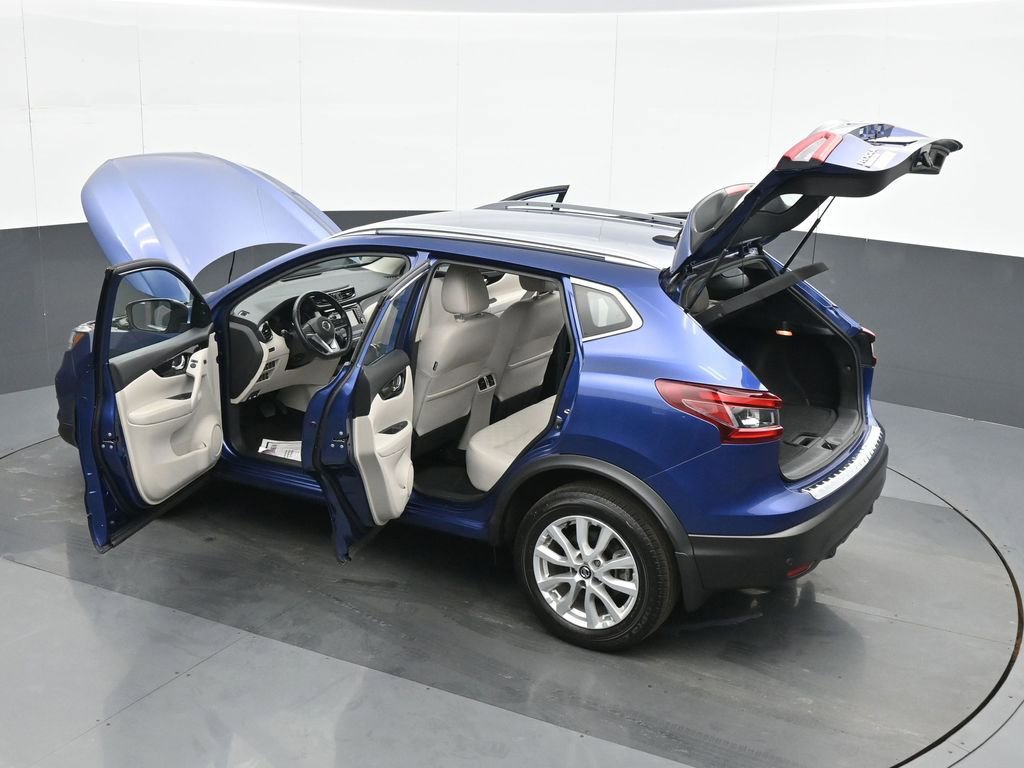 Used 2022 Nissan Rogue Sport SV w/ Technology Package image 38