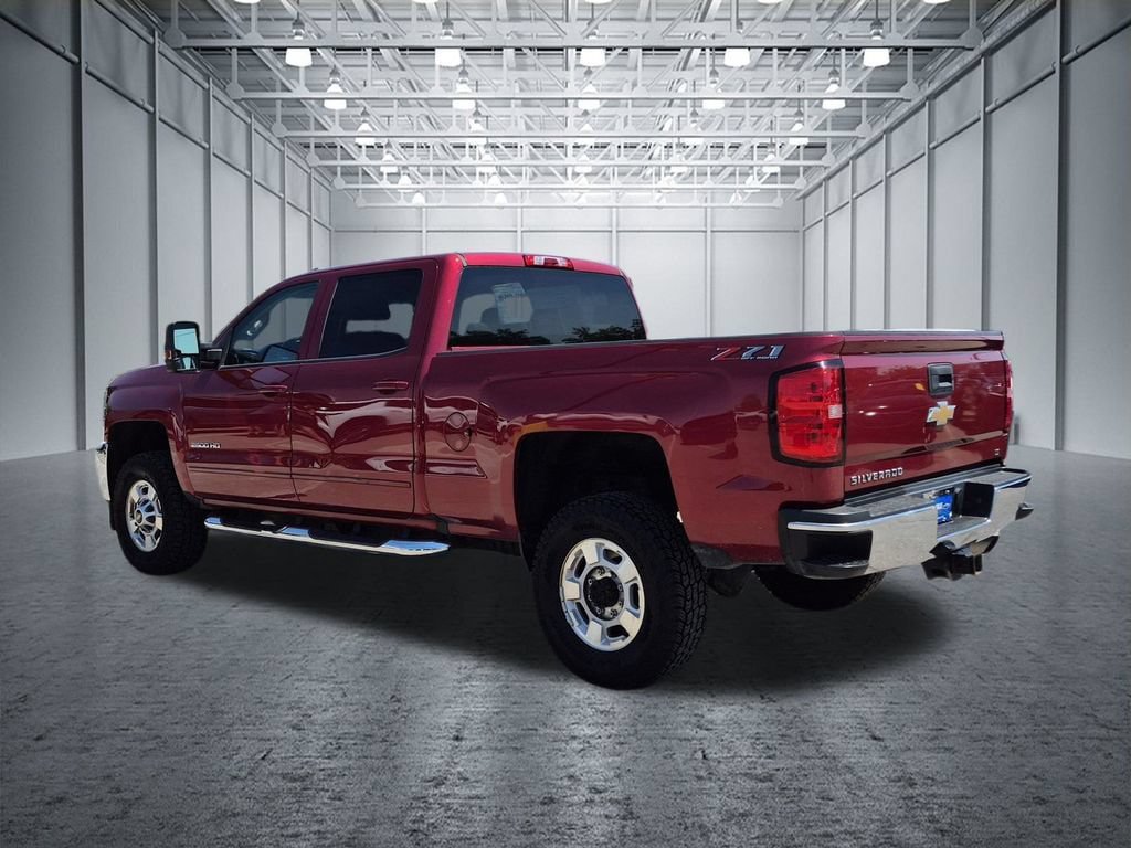 Used 2018 Chevrolet Silverado 2500 LT w/ LT Convenience Package AWD/4WD image 3
