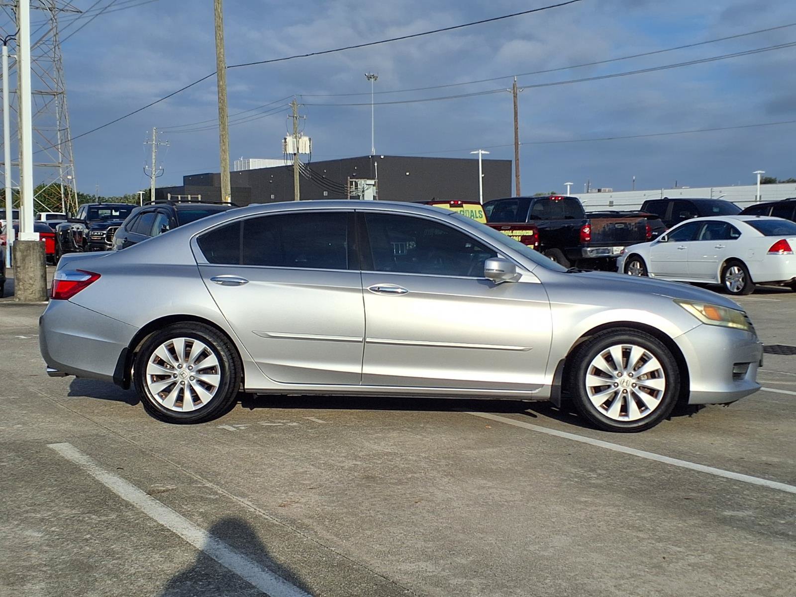 Used 2014 Honda Accord EX-L image 9