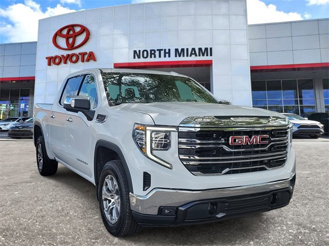 Used 2024 GMC Sierra 1500 SLT image 1