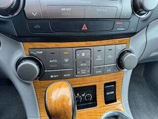 Used 2010 Toyota Highlander Limited image 14