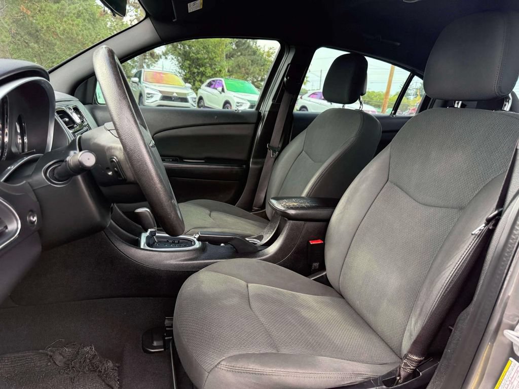 Used 2012 Chrysler 200 LX FWD image 13