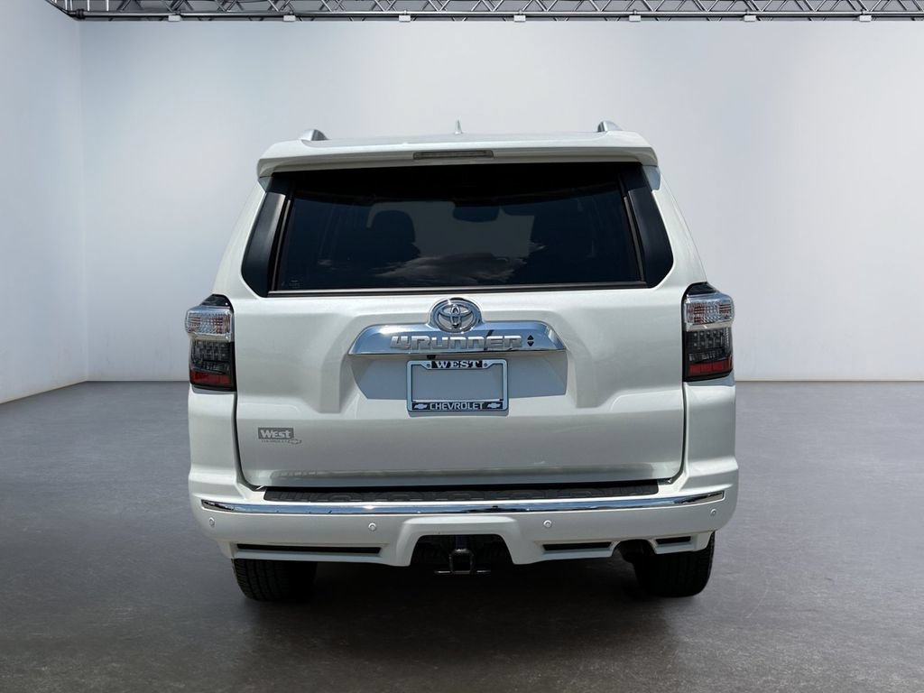 Used 2023 Toyota 4Runner Limited AWD/4WD image 4