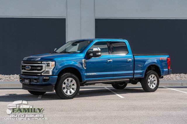 Used 2022 Ford F250 Platinum w/ FX4 Off-Road Package AWD/4WD image 2