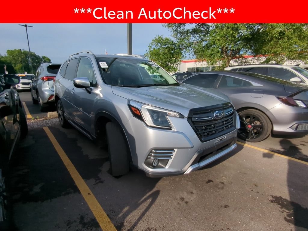 Used 2024 Subaru Forester Touring w/ Convenience Package AWD/4WD image 4