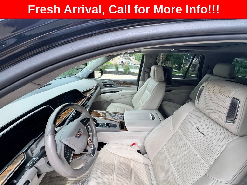Used 2024 Cadillac Escalade Premium Luxury Platinum AWD/4WD image 3
