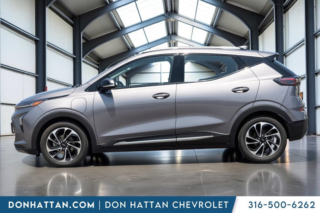 Used 2023 Chevrolet Bolt EUV Premier FWD video 2