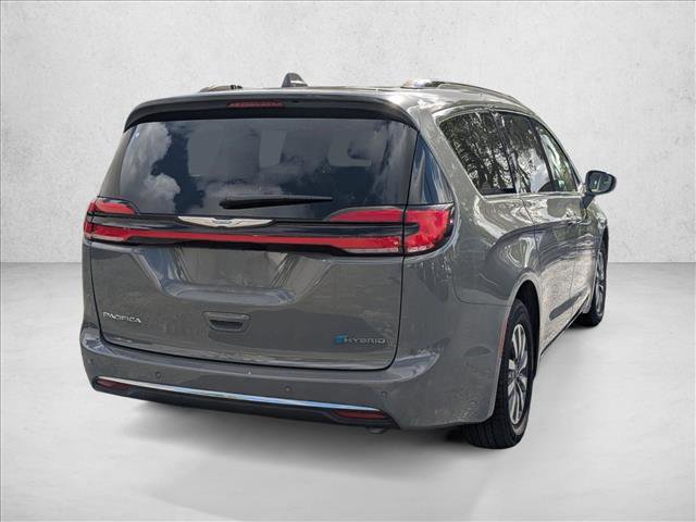 Used 2021 Chrysler Pacifica Touring-L image 5