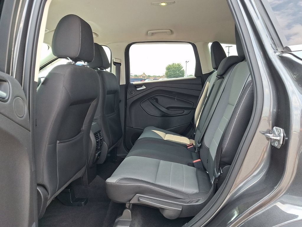 Used 2016 Ford Escape SE w/ Equipment Group 201A AWD/4WD image 10