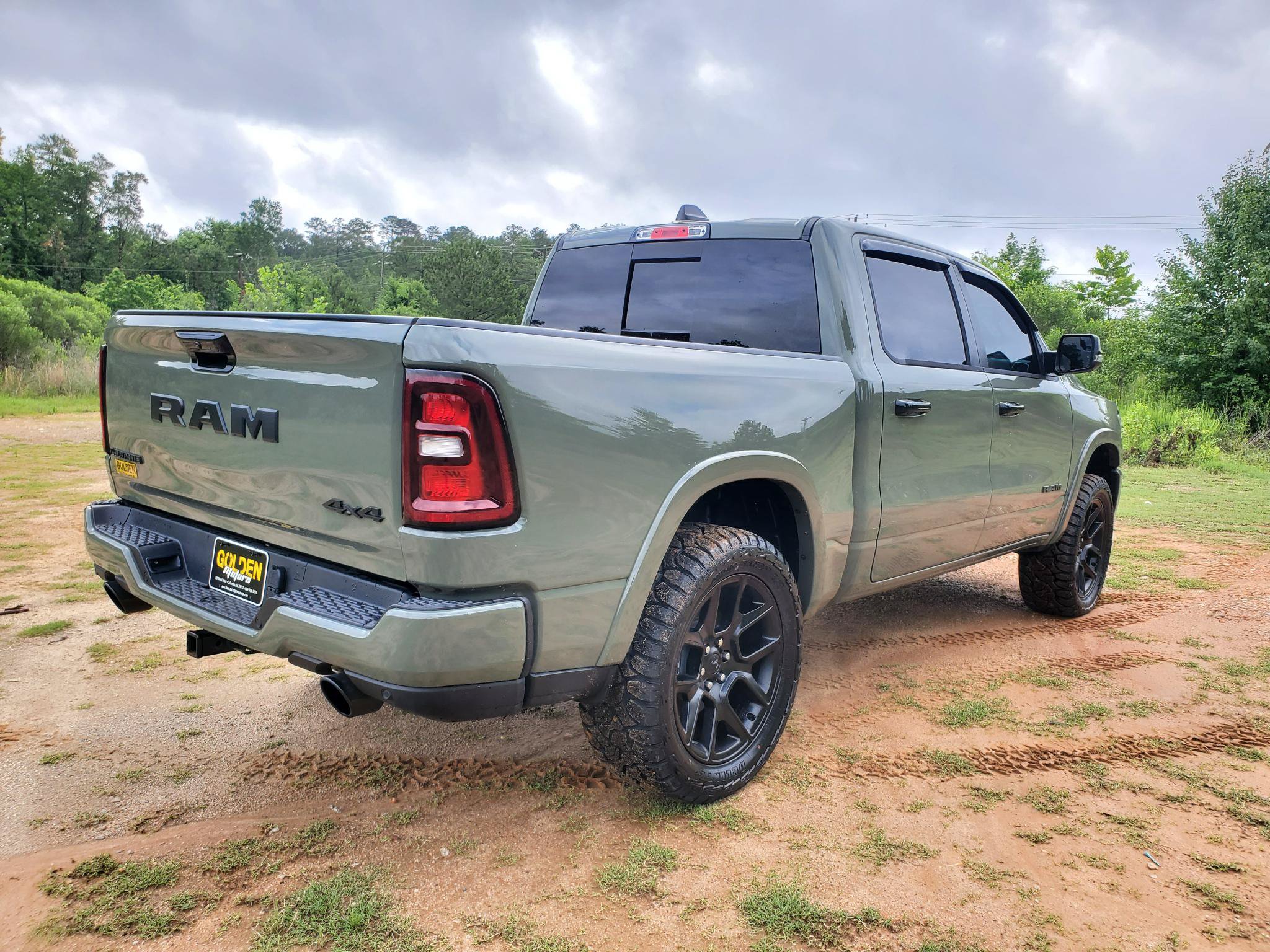 Used 2026 RAM 1500 Laramie w/ Night Edition AWD/4WD image 9