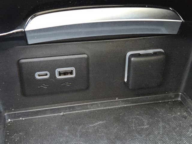 Used 2021 Buick Envision Essence image 7