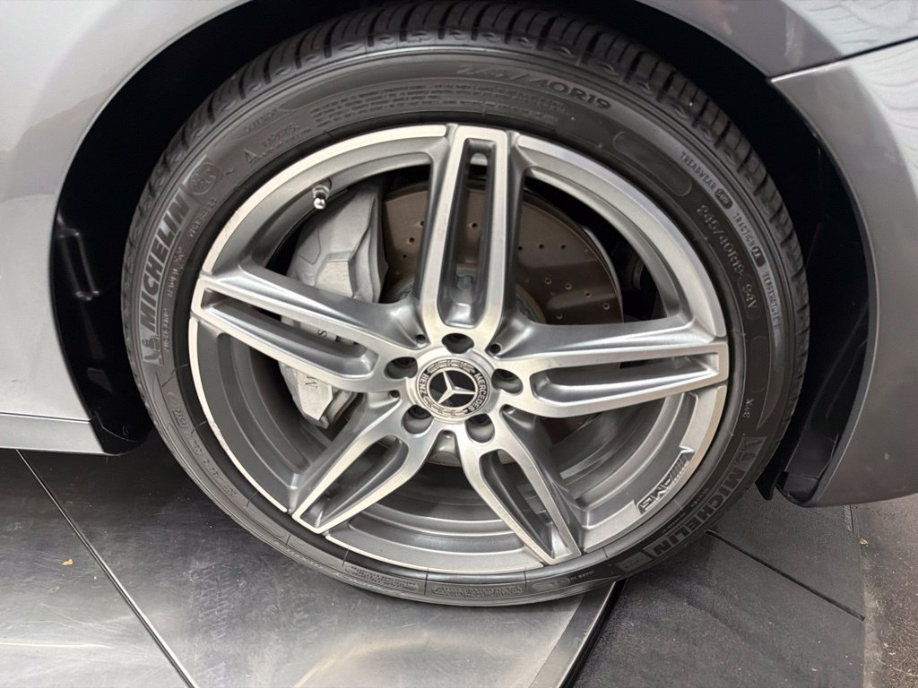 Used 2018 Mercedes-Benz E 300 image 9