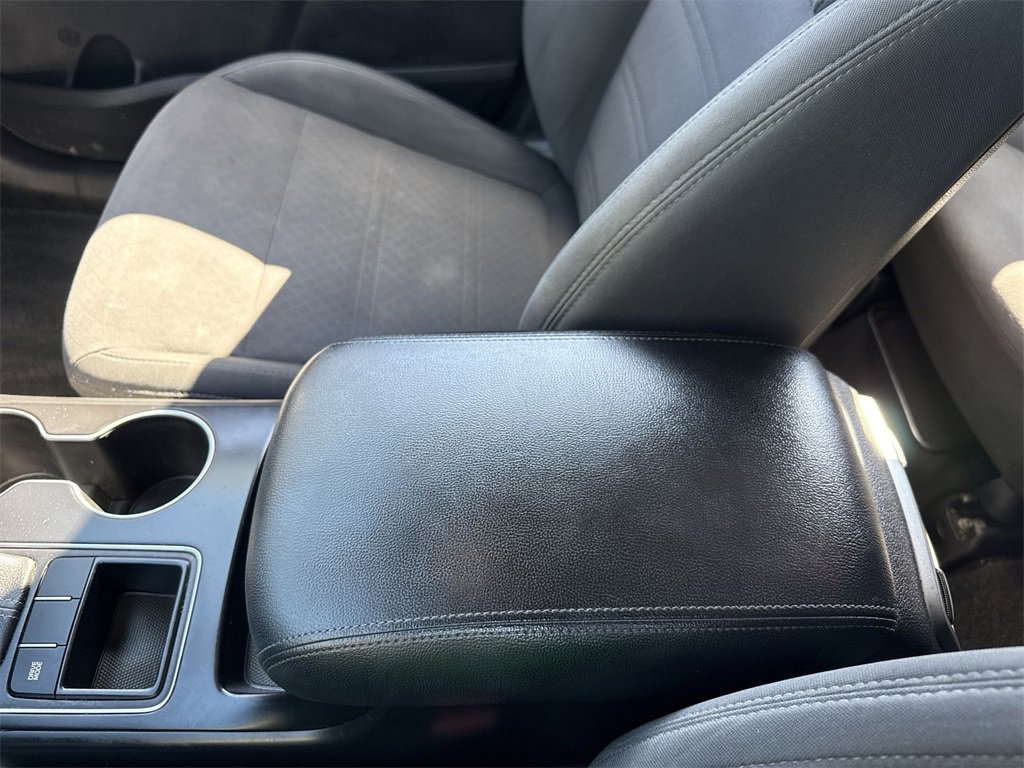 Used 2020 Kia Sorento LX image 19