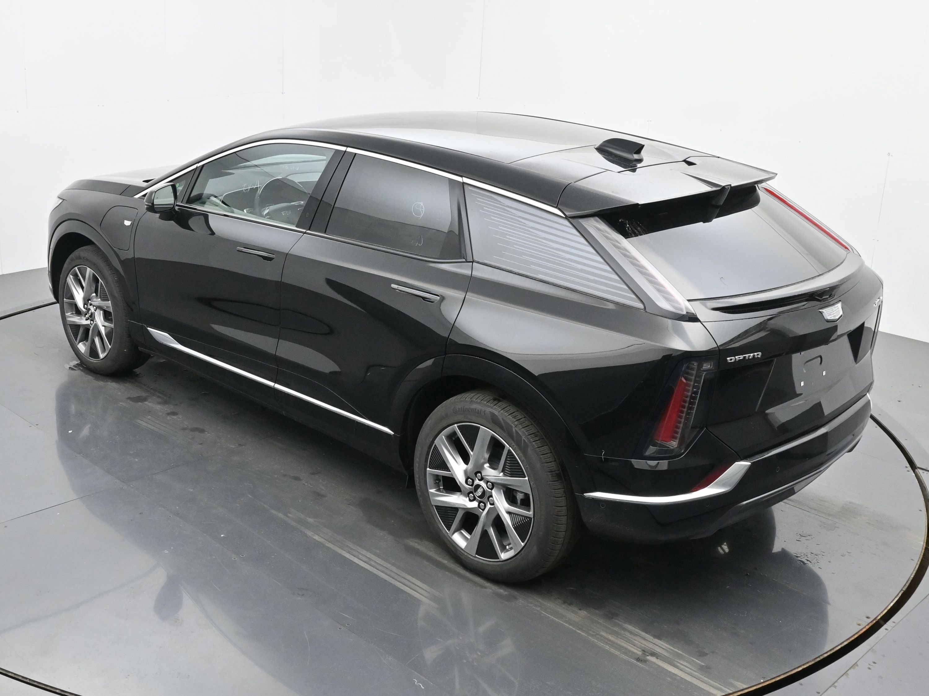 New 2026 Cadillac Optiq Luxury 2 AWD/4WD image 25