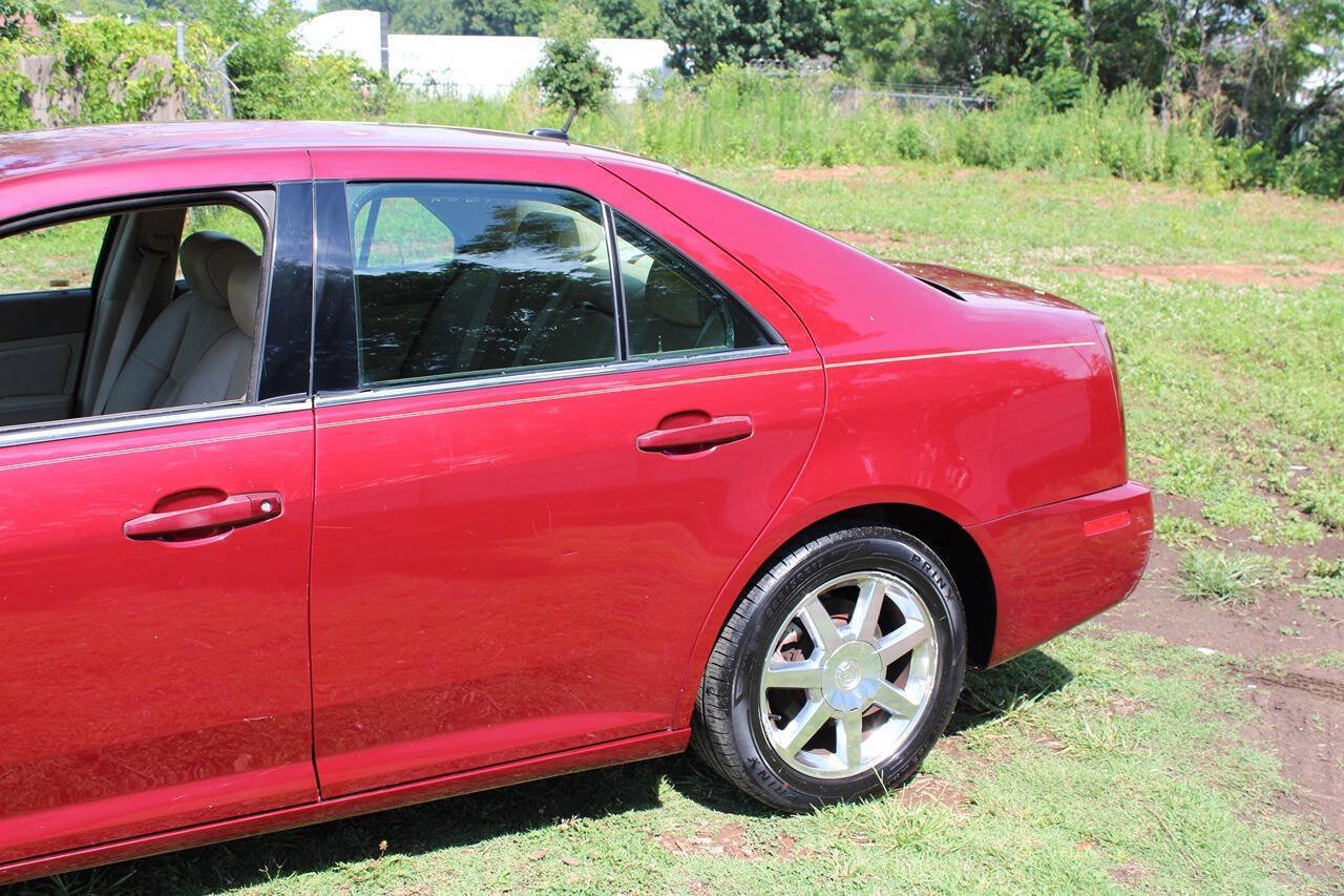 Used 2005 Cadillac STS w/ Preferred Equipment Group RWD image 10