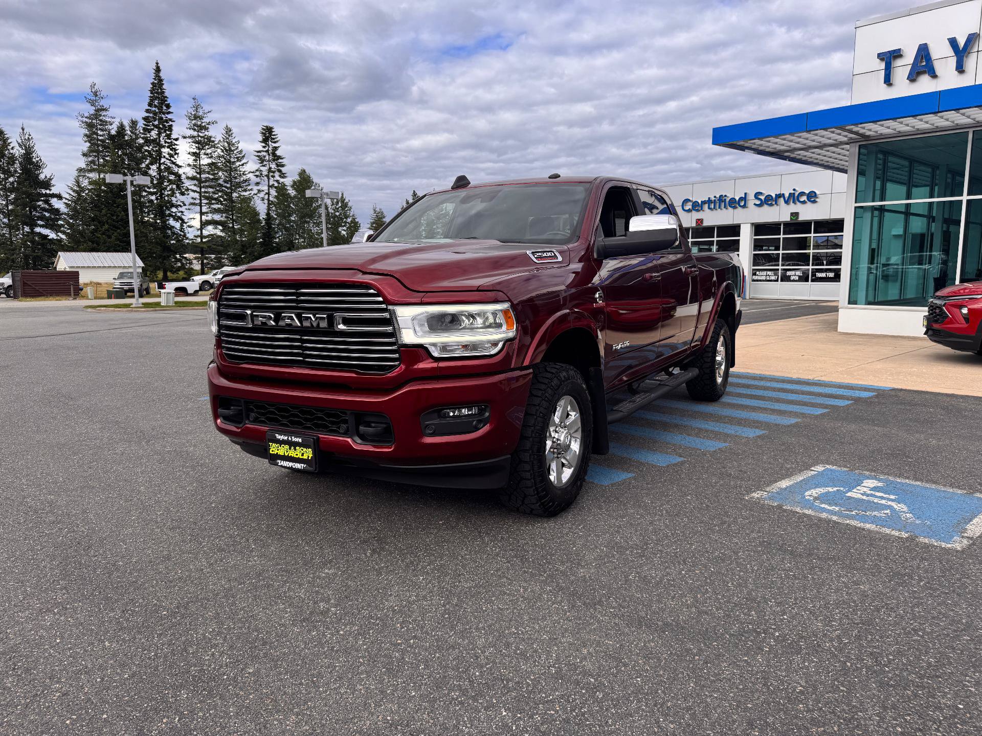 Used 2019 RAM 2500 Laramie AWD/4WD image 3