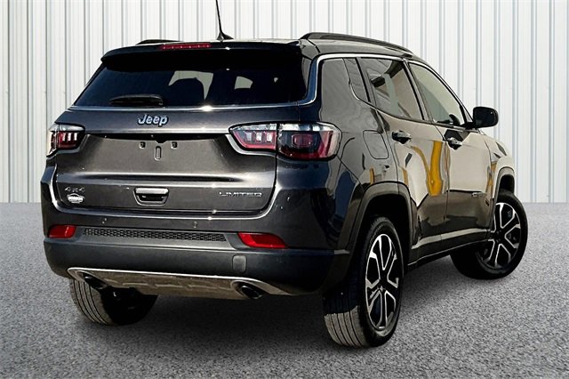 Certified 2023 Jeep Compass Limited image 12